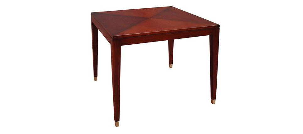 mesa 292 acabada en nogal