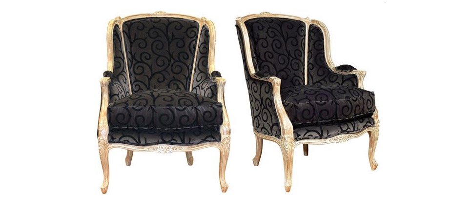 sillón 018 tela negra estampada