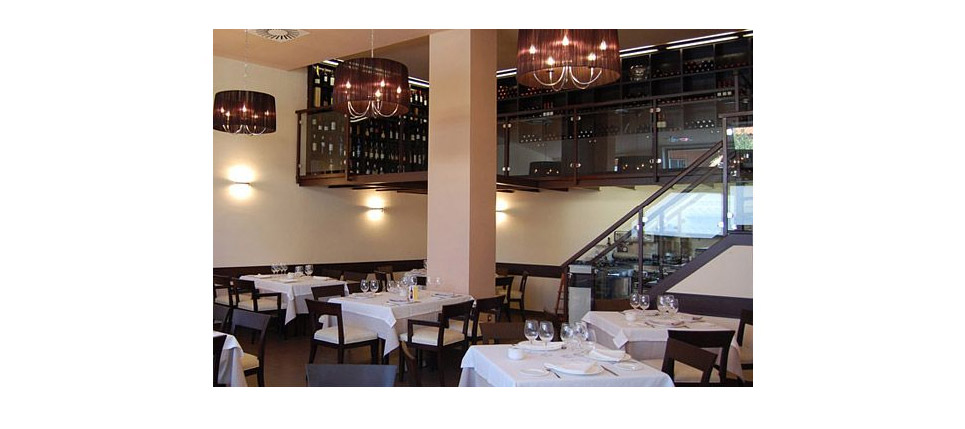 silla 239 restaurante Izurpi (Salamanca)