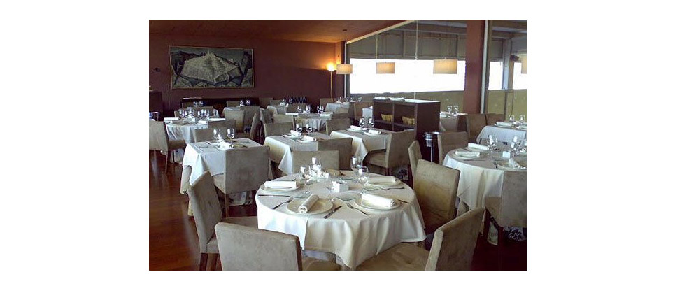 silla 578 restaurante Green Padock (Madrid)